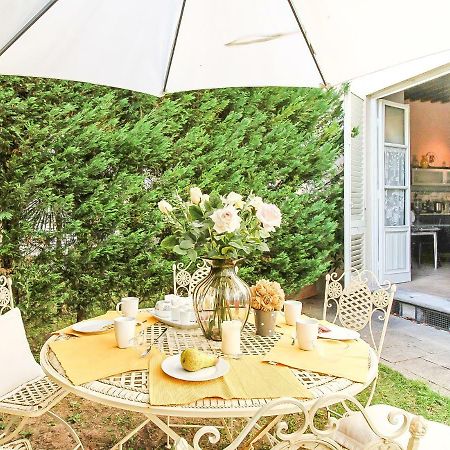Apartment Guinigi With Private Courtyard Lucca Kültér fotó