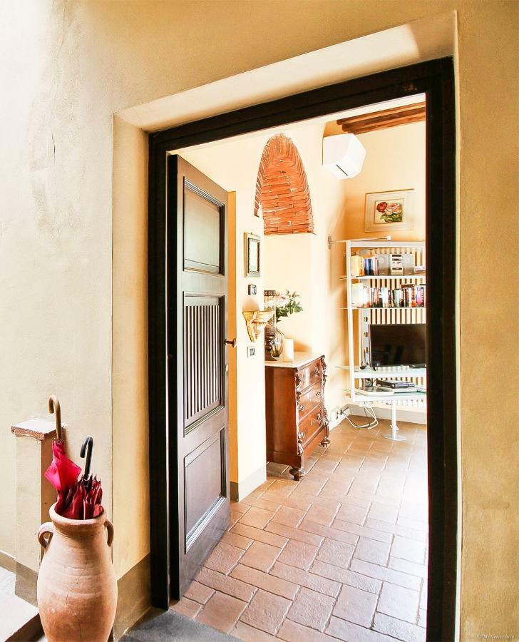 Apartment Guinigi With Private Courtyard Lucca Kültér fotó