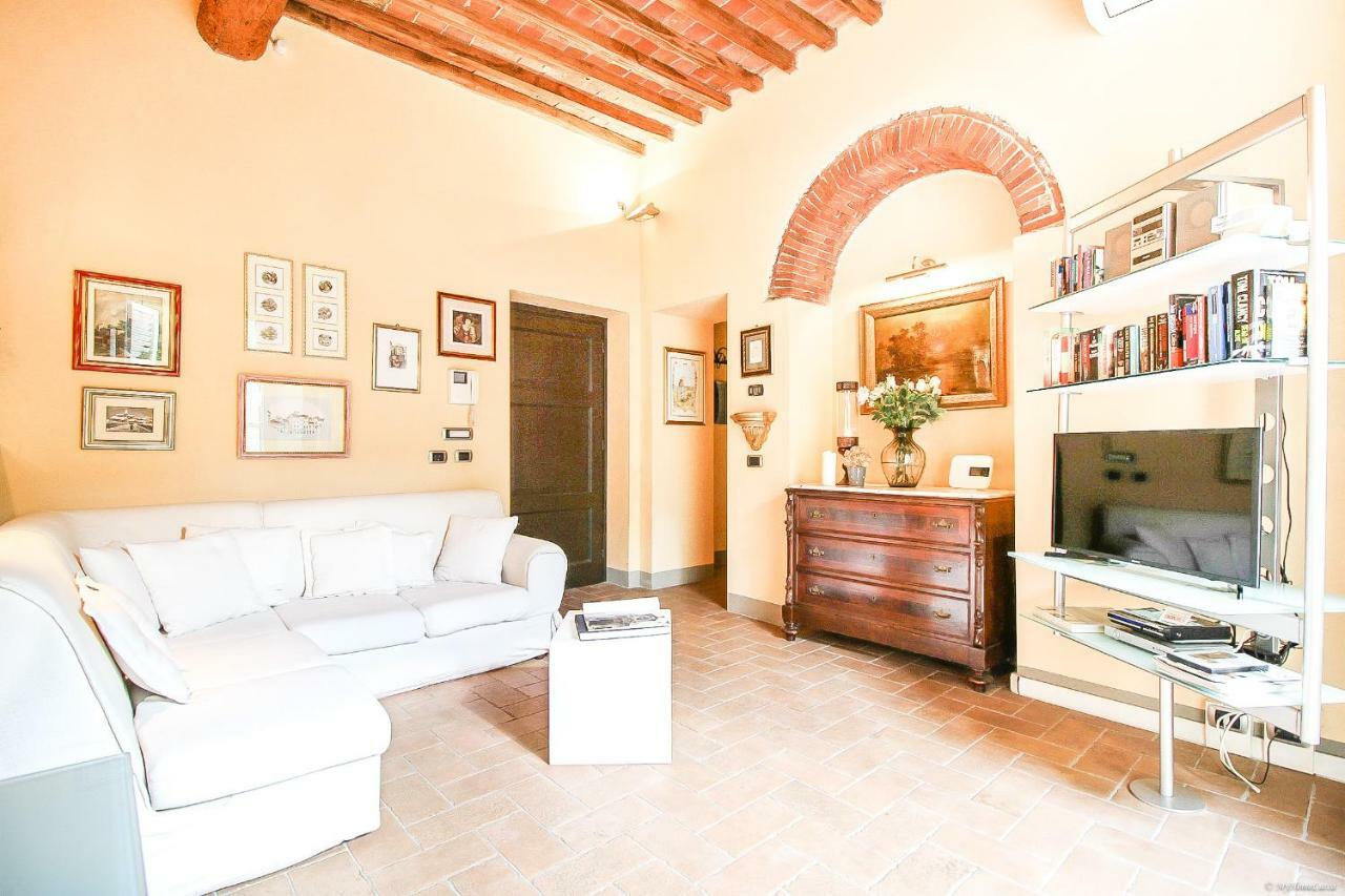 Apartment Guinigi With Private Courtyard Lucca Kültér fotó